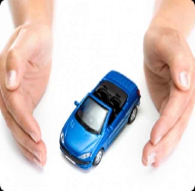 L'assicurazione auto in calo nella prima parte del 2010